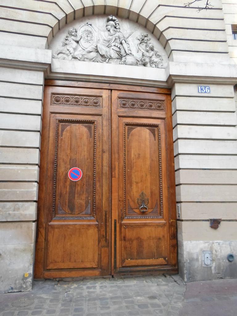 Rue Amelot Paris