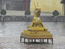 Hué Statue