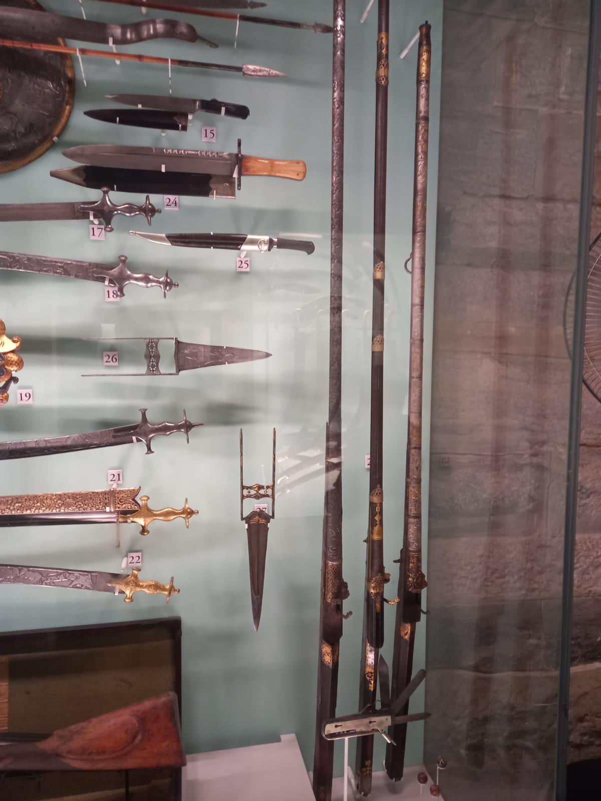 Armes
